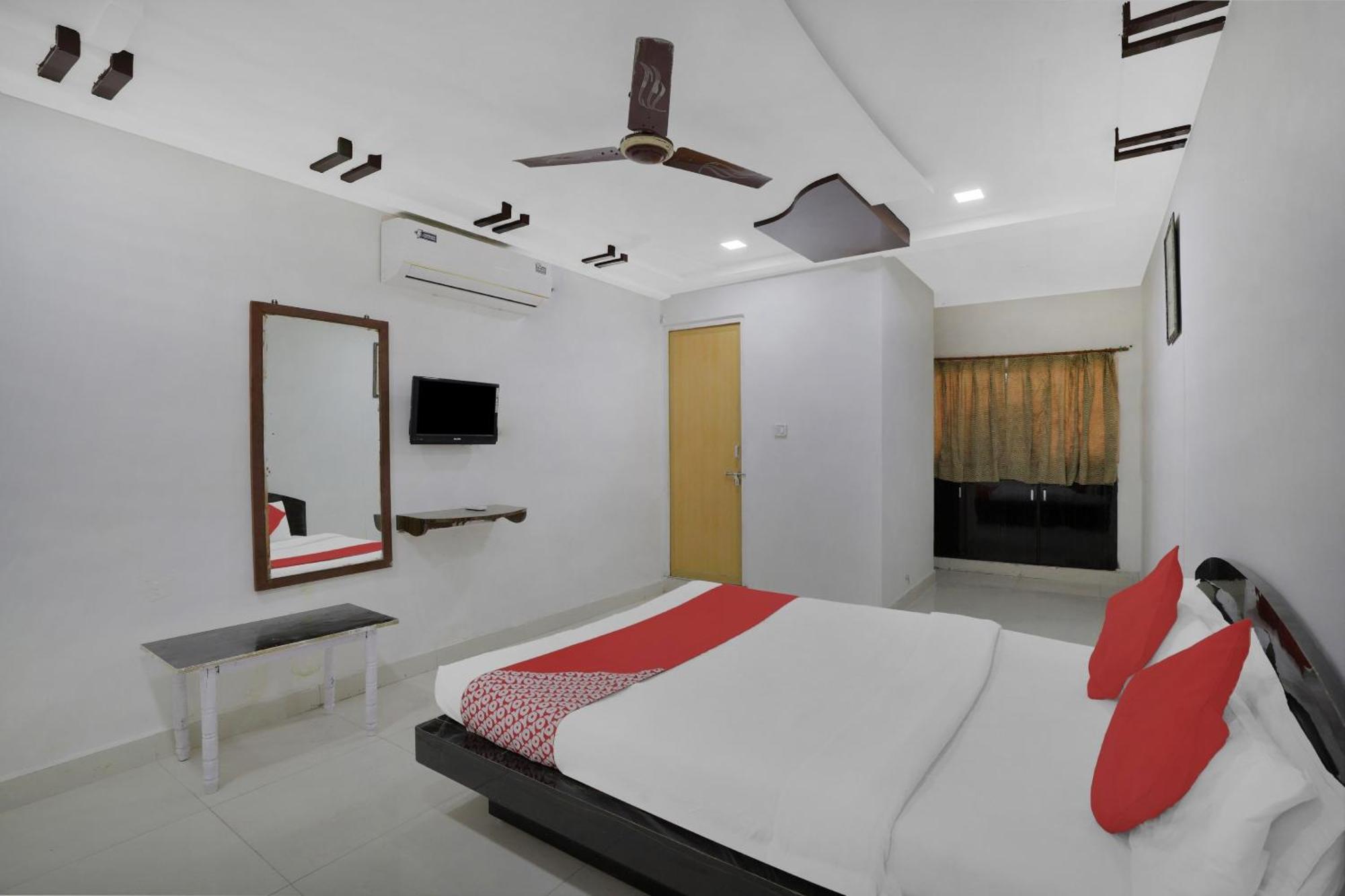 Hotel O Rudra Palace Ahmedabad Extérieur photo